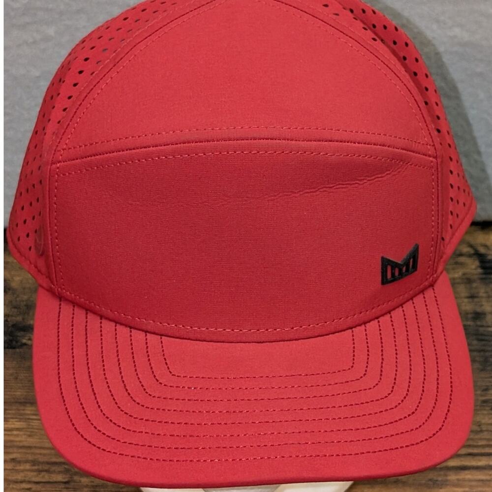 Melin Men's Trenches Hydrolite Performance Snapback Hat SV3 Infrared Classic Fit